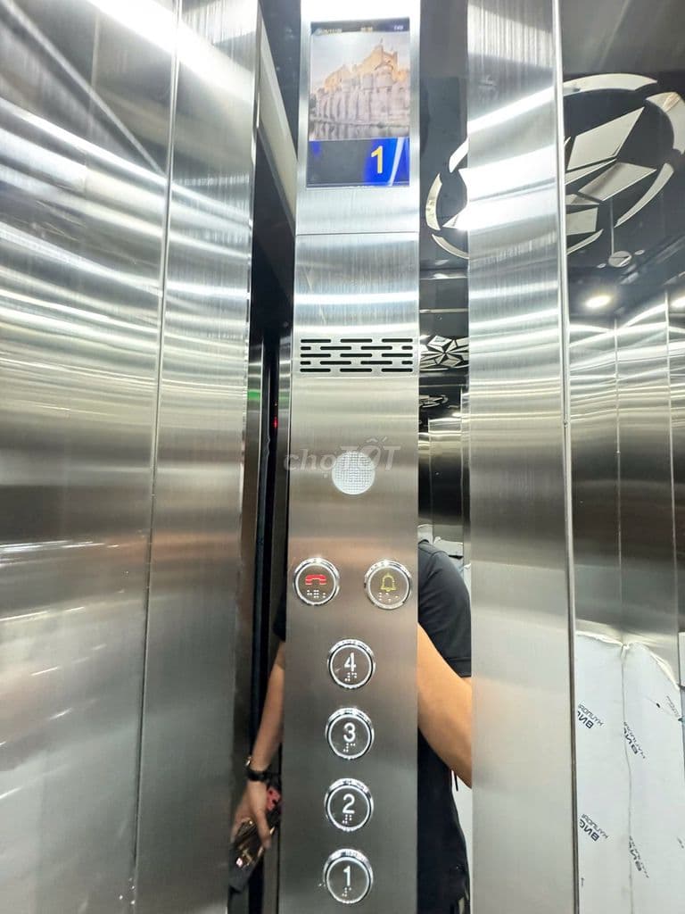 BÁN GẤP TÒA CHDV 6 TẦNG NGAY NGUYỄN TRÃI Q.1 HĐT KHOÁN 55T GIÁ 16,8 TỶ - Ảnh 3