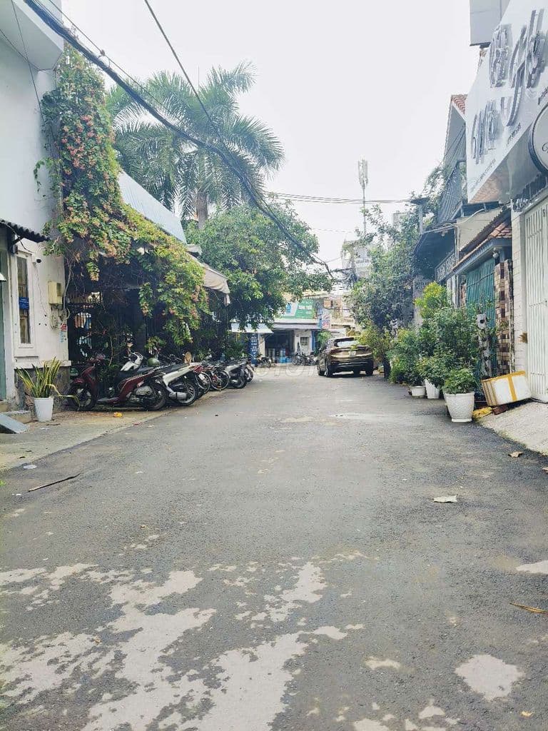 bán nhà 4 tầng : 8.9ty tl - Ảnh 3