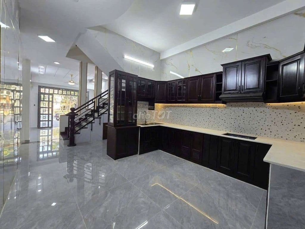 Mặt tiền ngay công viên kdc Bông Sao P5 Quận8 - Ảnh 3