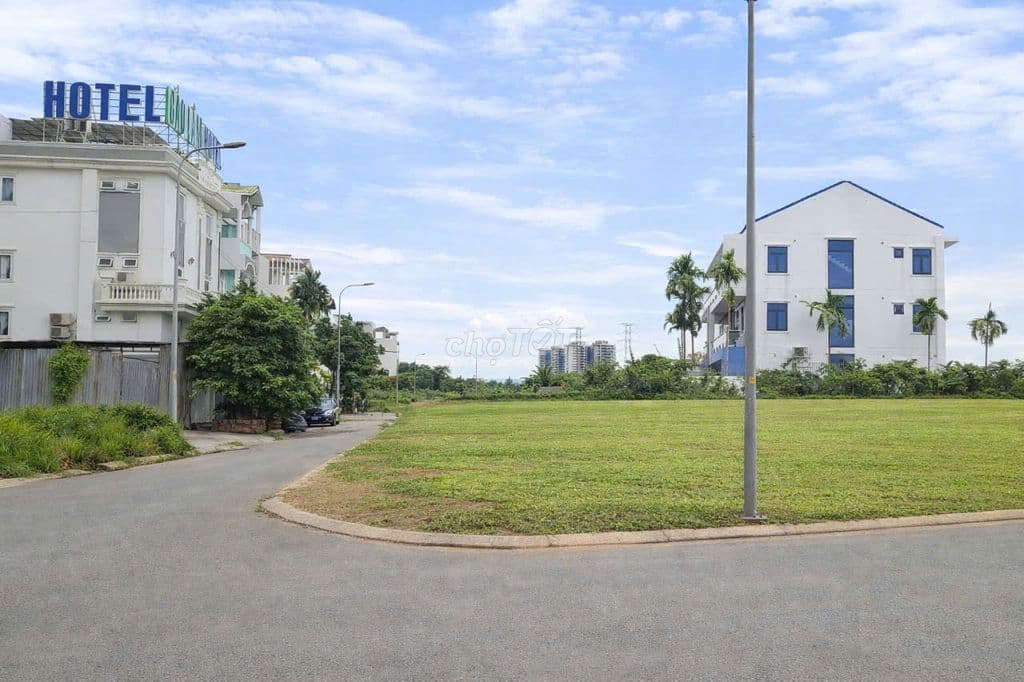 🔥 BÁN ĐẤT BIỆT THỰ GÓC MT SÔNG – VỊ TRÍ VÀNG ĐỖ XUÂN HỢP 🔥