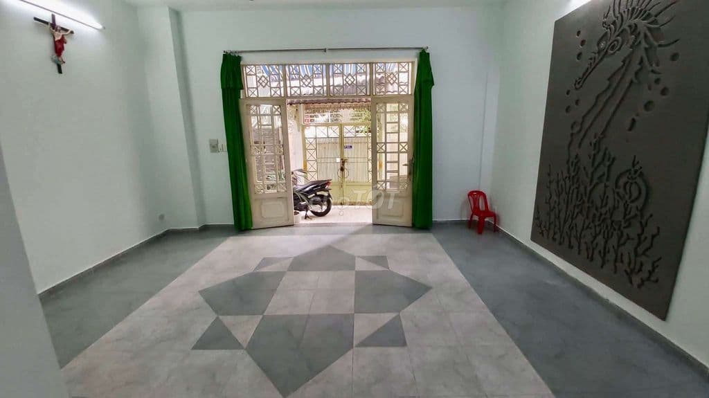 Bán nhà nở hậu vị trí đẹp - Ảnh 2