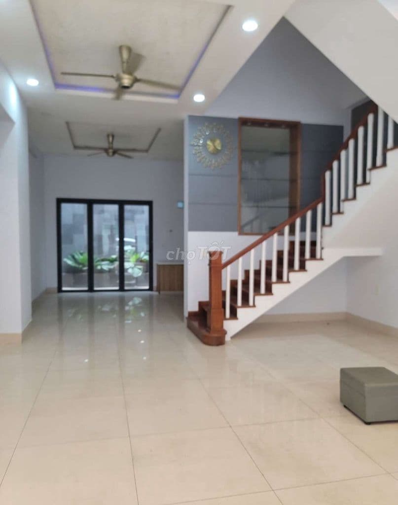 Bán Nhà 6×14m, 4 Tầng, Sân Đậu xe hơi, giá 8.25 đồng - Ảnh 2