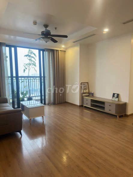 bán căn hộ 3pn tại R6 Royal City, giá chỉ 13,x tỷ