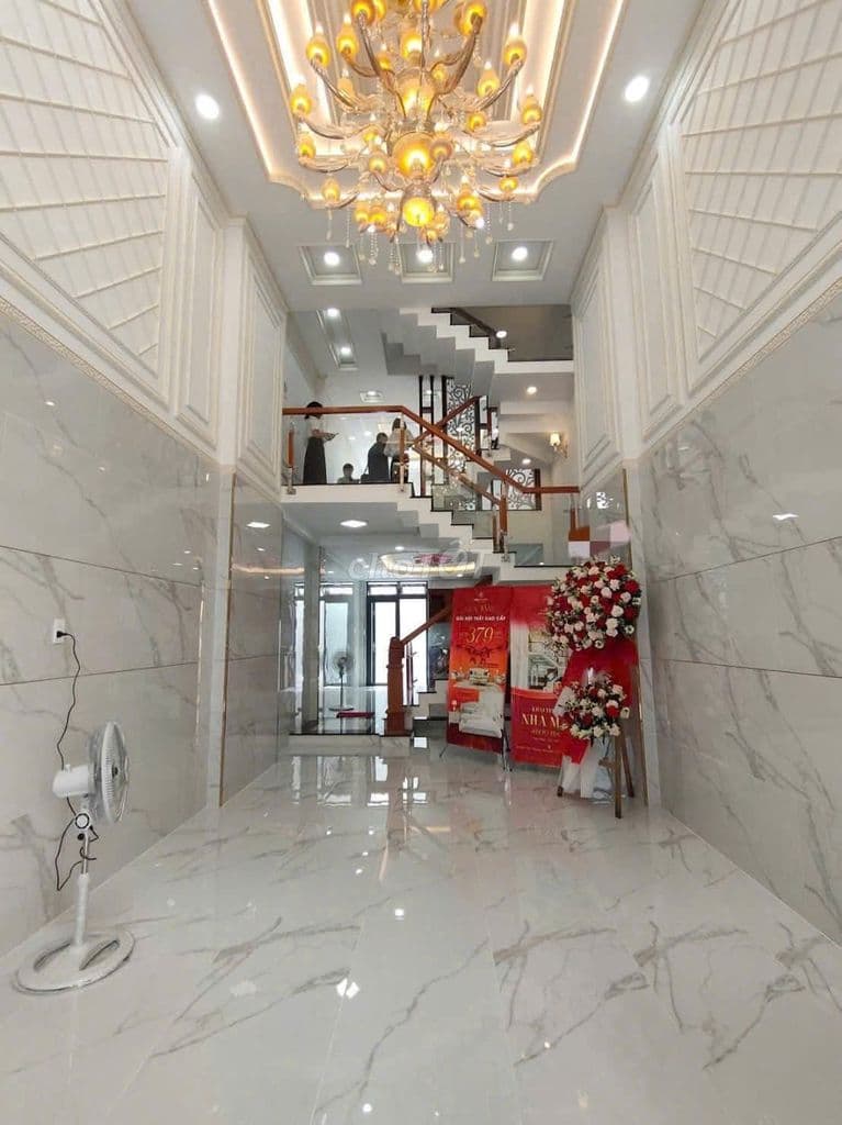 Bán nhà HXH 1 trệt 2 lầu Võ Văn Kiệt, 4.5x12. Full nội thất mới - Ảnh 3