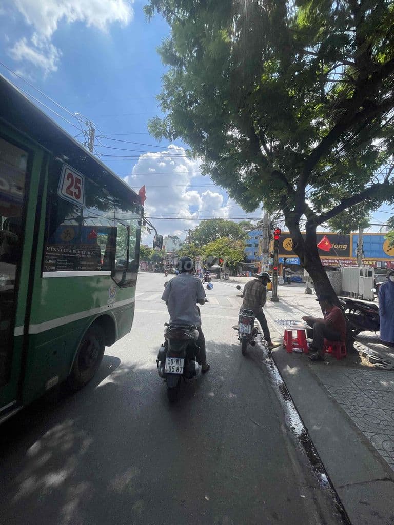 Bán nhà hẻm 1/ Tỉnh Lộ 10 – Gần Tên Lửa, DT đẹp, giá chỉ 3.95 tỷ!