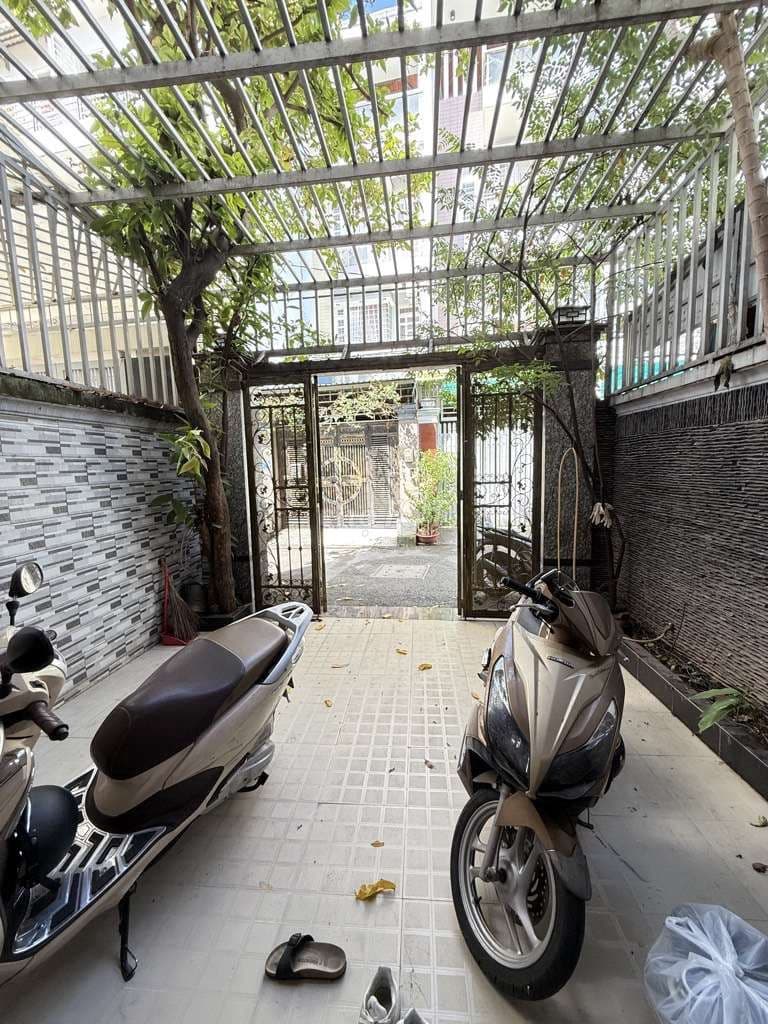 XH ngủ trong nhà, Lê Văn Thọ, ngang 4,5m, 4 tầng, nhỉnh 8 đồng. - Ảnh 2