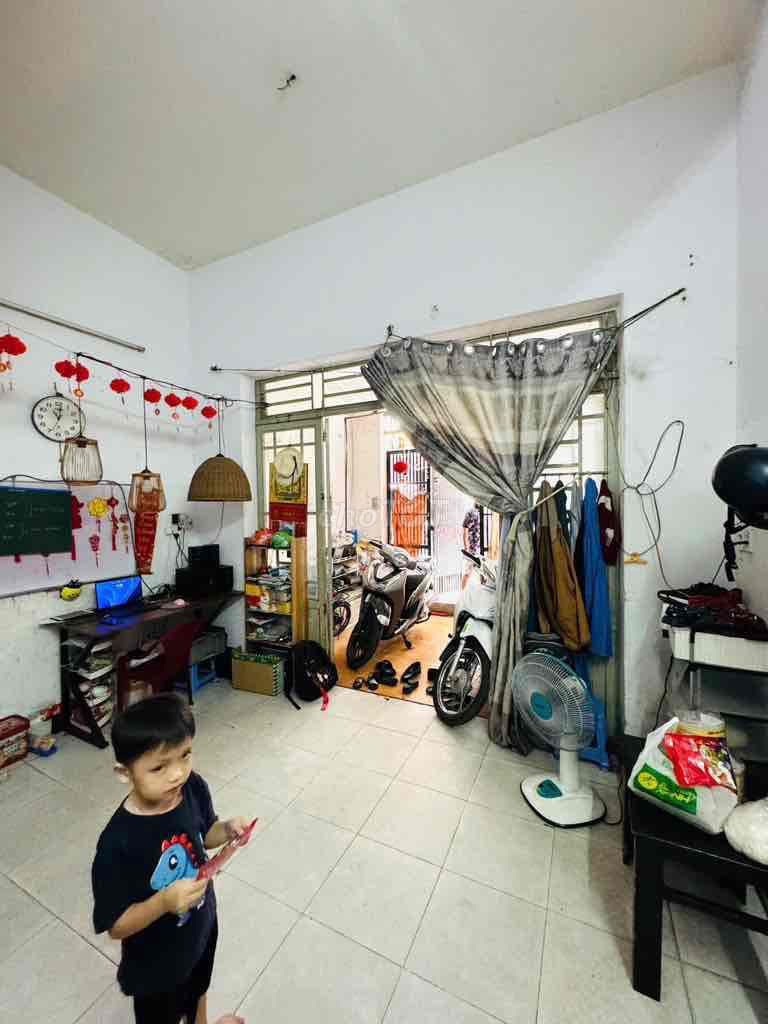 Giáp Aeon Tân Phú, nhà 2 tầng, DT 4x16, đường nhựa 8m thôn, giá 5.x tỷ - Ảnh 3