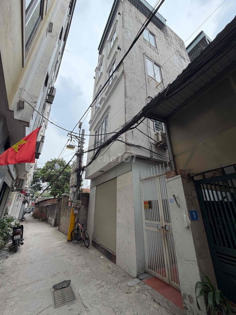 Bán Nhà Thạch Bàn - Cổ Linh, Lô Góc 30m x 5 Tầng - Ngõ Thông 2 Đầu Oto