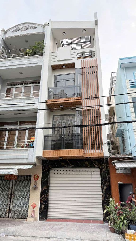 Mặt tiền 41 đường 36 KDC Bình Phú 4x18.5 3 lầu