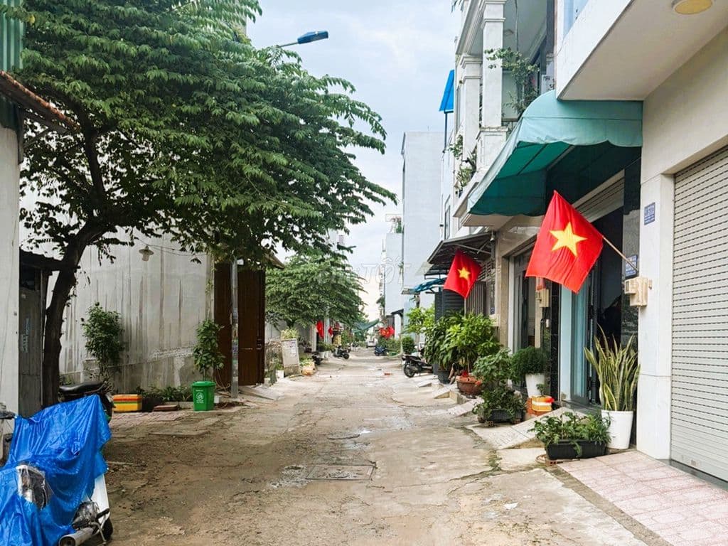 CHỈ 4 TỶ NHỈNH 👉 SỞ HỮU NGAY NHÀ 4 TẦNG HẺM XE HƠI - Ảnh 3