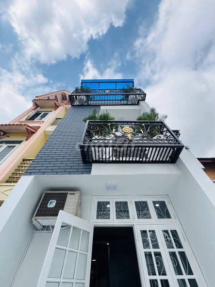bán nhà Đức Giang 76m2 gần Big C Long Biên
