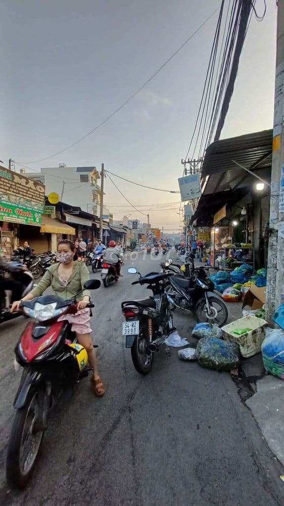 ngọp bank cần bán gấp, nay giảm sâu, còn 4.8tỷ nên xem canh này