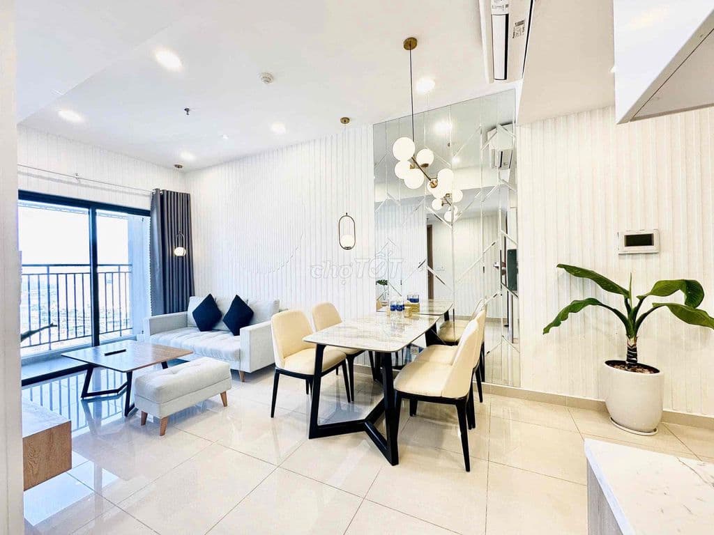 CĂN HỘ 2PN SOHO RESSIDENCE - QUẬN 1