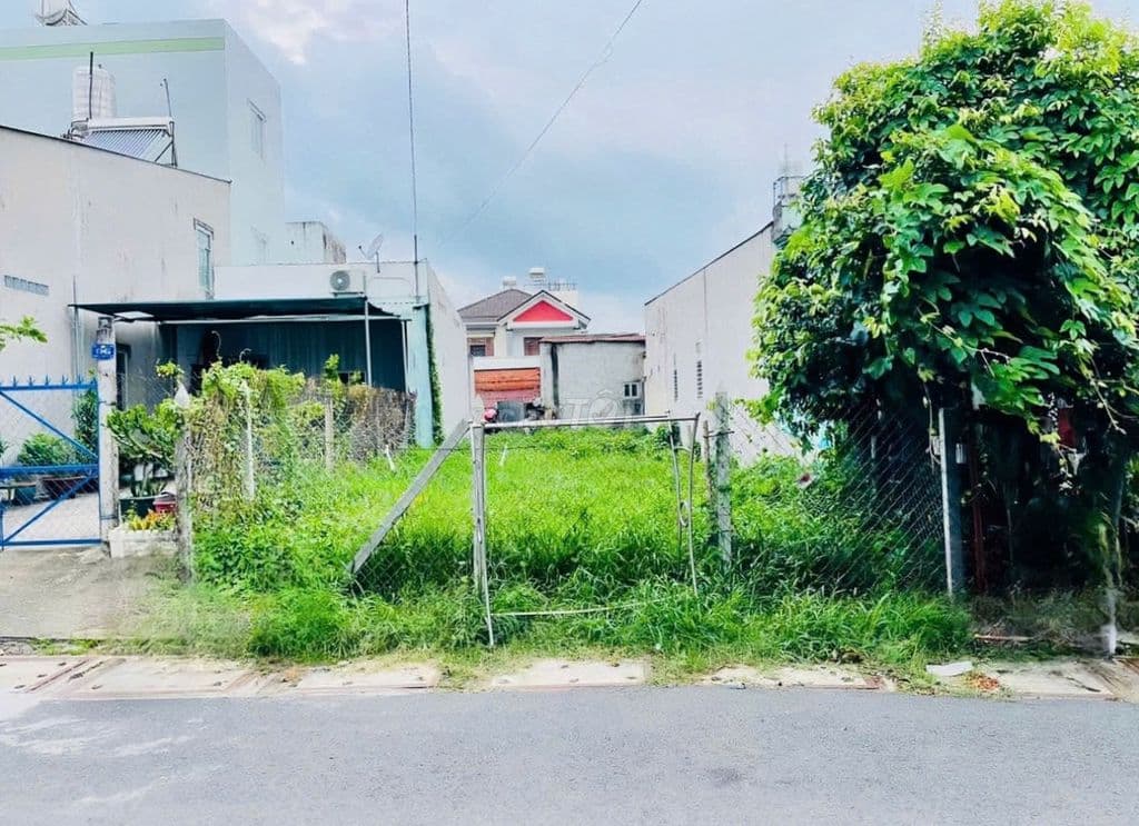 Bán Gấp Mặt Tiền KD ngang 6m ngay Tỉnh lộ 8 Thị Trấn Củ Chi