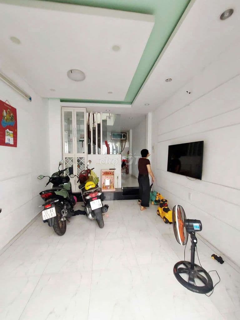 nhà đẹp cách 50m ra mặt tiền phạm thế hiển P4,Q8 - Ảnh 2