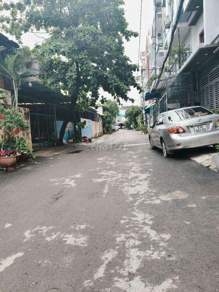 bán nhà 4 tầng : 8.9ty tl - Ảnh 2