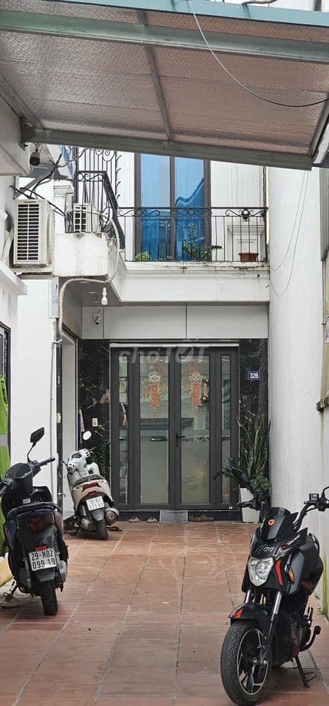 Nhà Mặt Phố Thạch Bàn Cách 50m 5 Tầng Ngõ Ít Nhà – Nhỉnh 6 tỷ - Ảnh 2