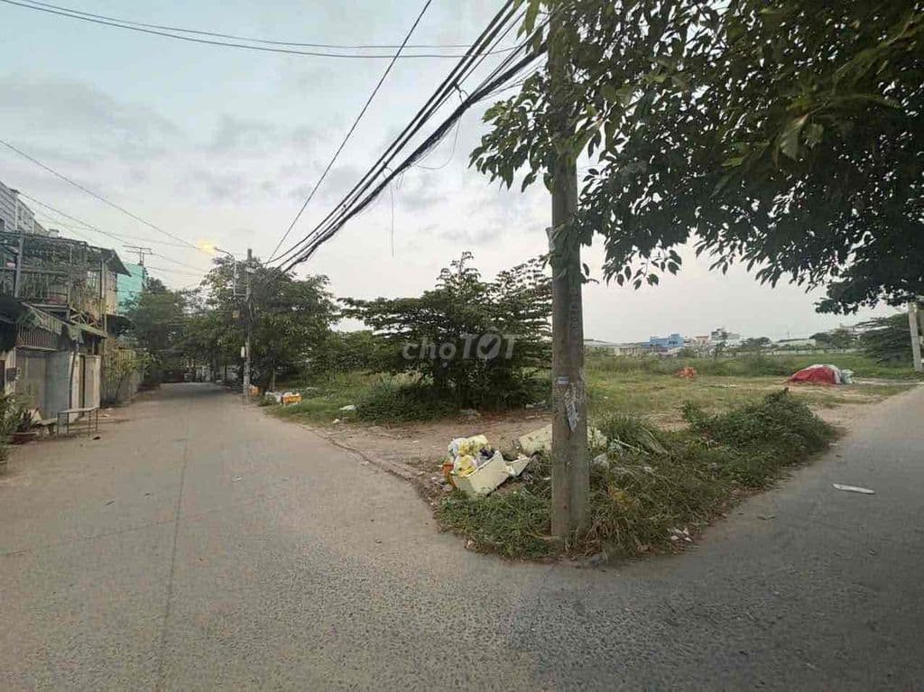 BÁN ĐÂT 3 MẶT TIỀN BÀ ĐIỂM , HÓC MÔN TIỆN PHÂN LÔ BÁN ĐẤT NỀN 👉 17 TỶ