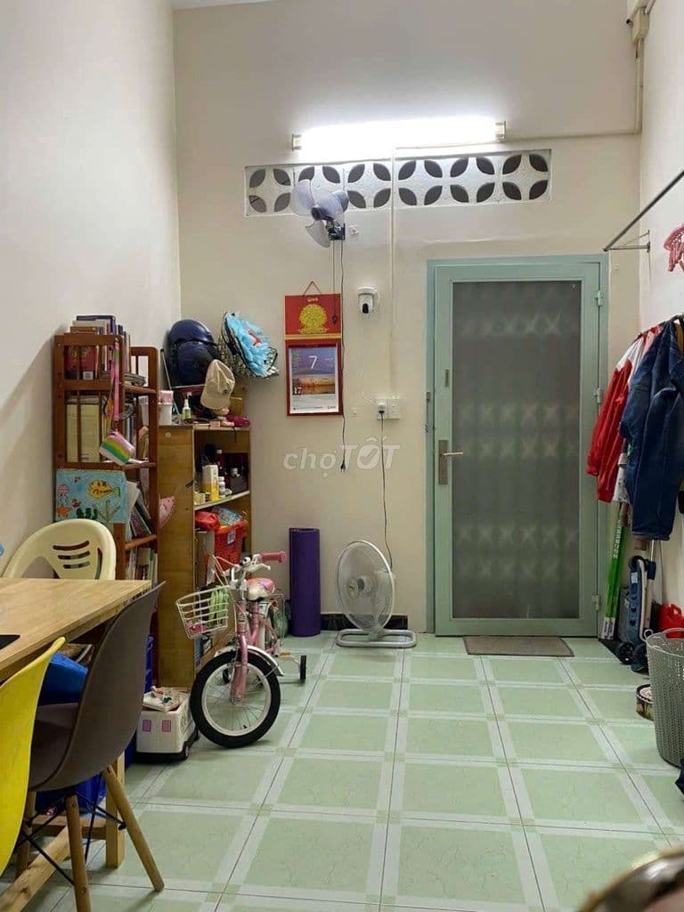 CĂN HỘ 28M2 -LẦU 2 -THANG BỘ- NGUYỄN TRÃI PBẾN THÀNH Q1