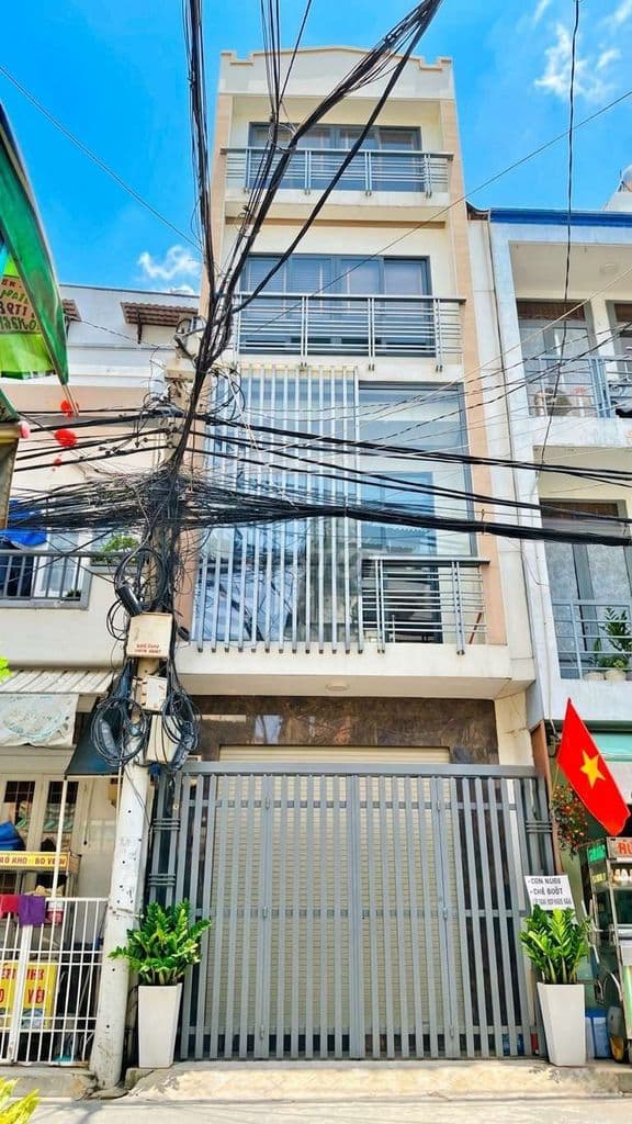 MẶT TIỀN KINH DOANH Ngay Khu Ẩm Thực PHAN XÍCH LONG 4 Tầng 2 Mặt Tiền
