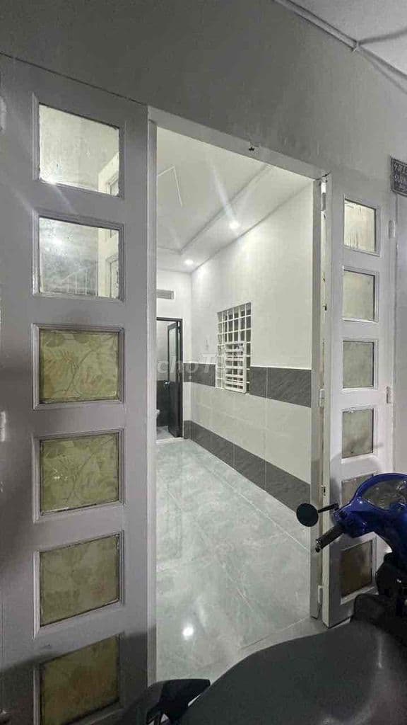 Nhà p3 3 tầng chưa đến 2 tỷ