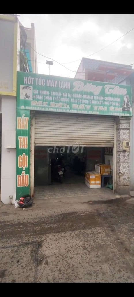 NHÀ 4 X25 SHR MẶT TIỀN THÔNG Ô TÔ RA VÀO VÔ TƯ NGAY NGÃ NĂM VĨNH LỘC