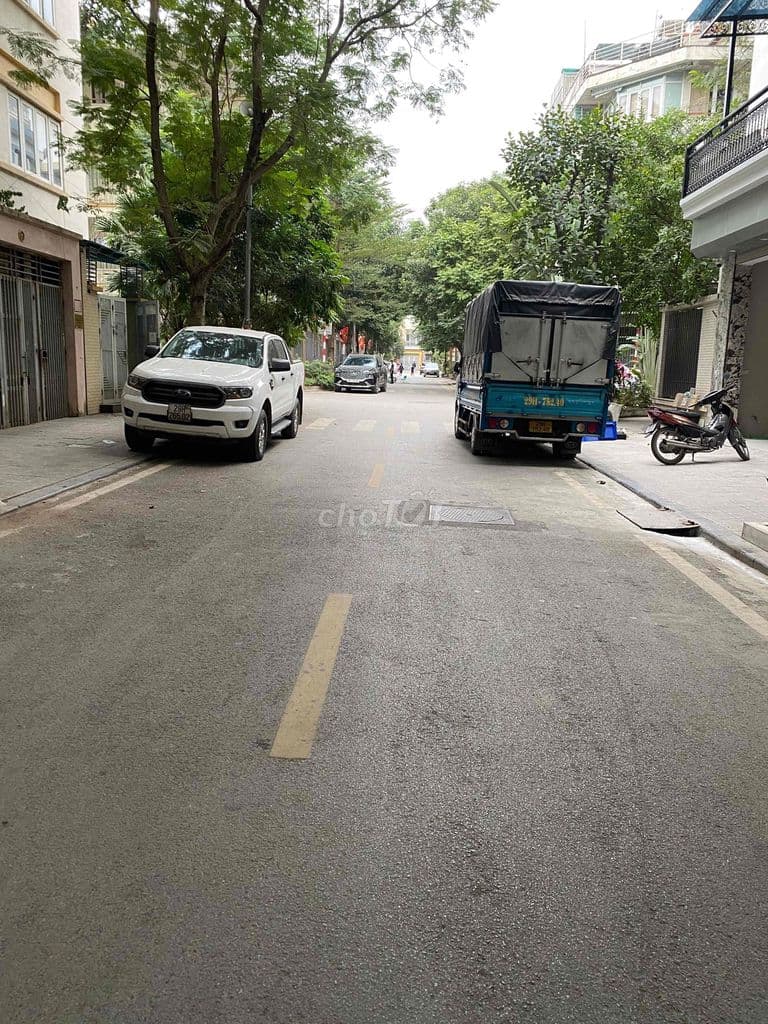 Nhà liền kề 5 tầng khu đô thị Văn Phú, Hà Đông, Hà Nội