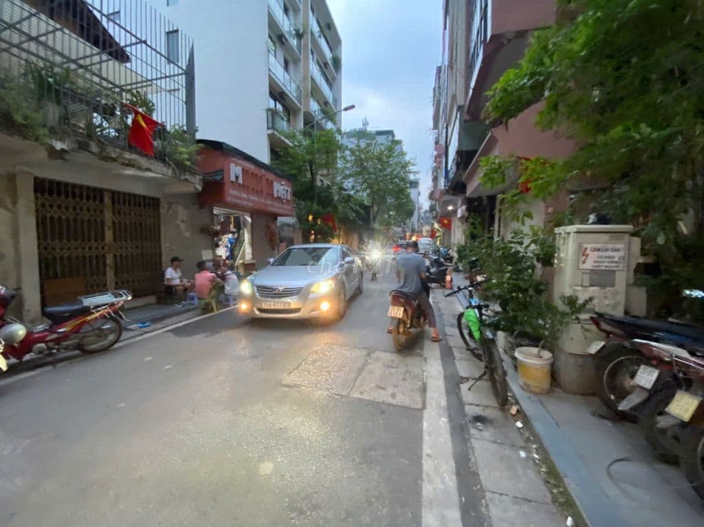 CHÍNH CHỦ BÁN NHÀ MẶT PHỐ TRƯƠNG HÁN SIÊU, HOÀN KIẾM 91M2 6T MT 4.5M