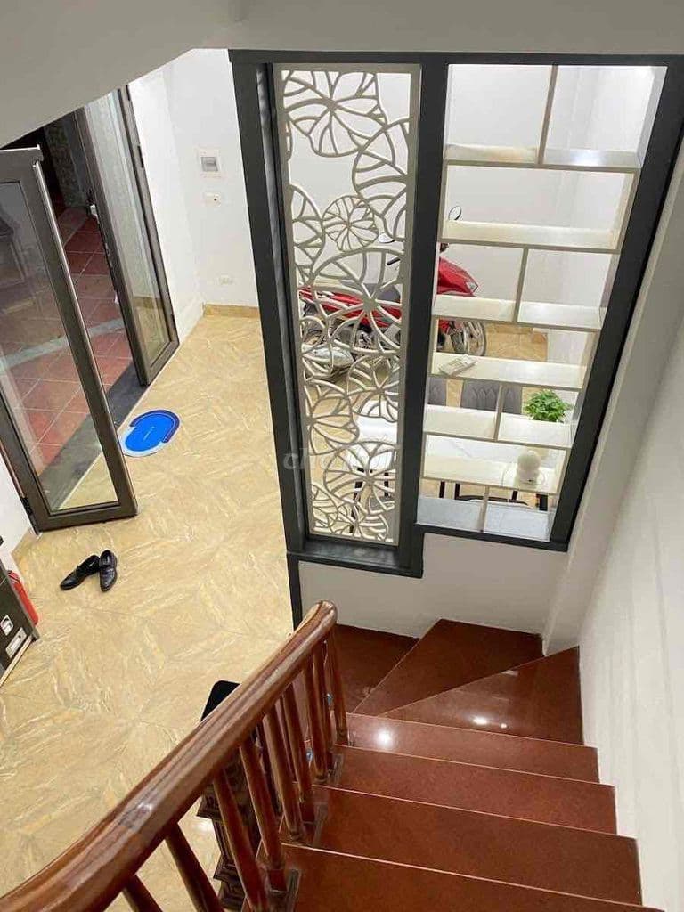 Hoa Hậu Phố Chính Kinh, nhà dân xây đẹp, KD, Spa, oto đỗ cửa, dt 36m*5