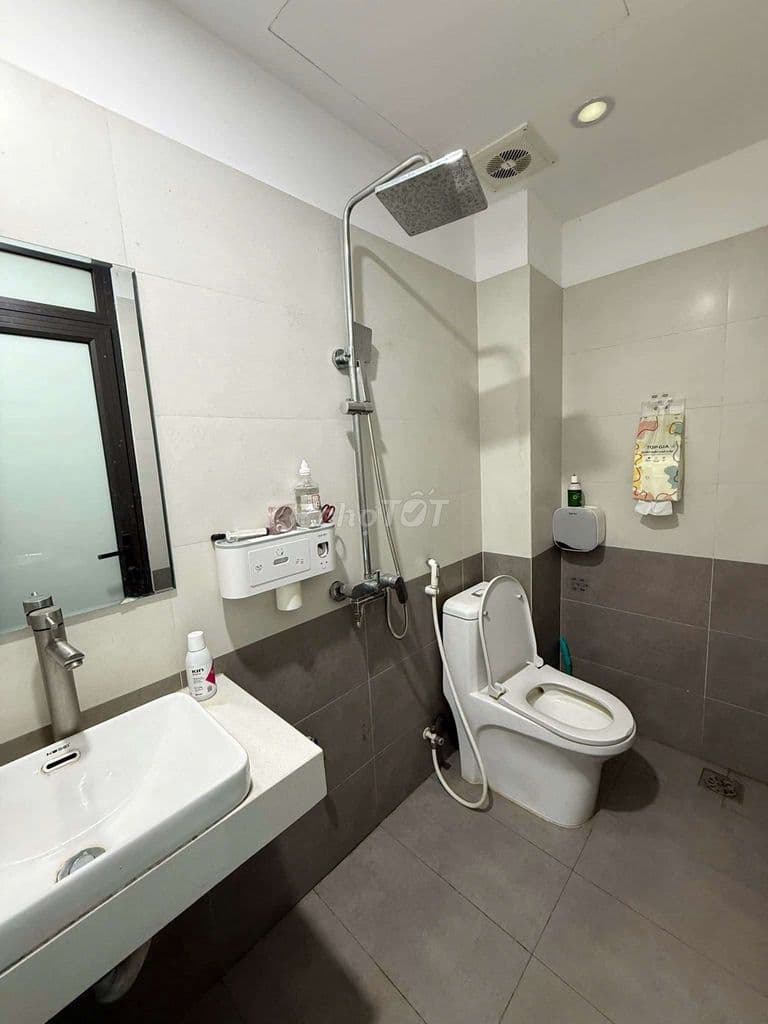 Hoàng Quốc Việt, ngõ 3 gác tránh, trước nhà thoáng sáng, 35m*5T - Ảnh 3