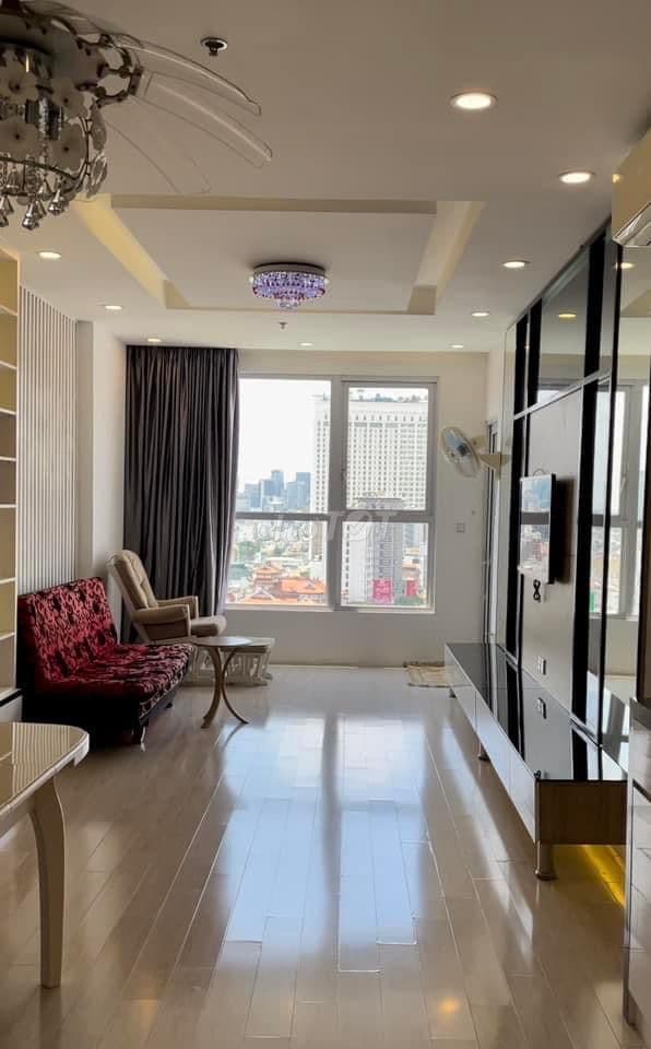 Bán căn hộ chung 595 CMT8, Quận 10, 45m2, 2pn, 2.5 tỷ, sổ hồng