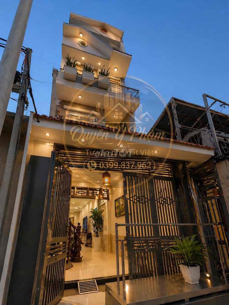 Nhà mặt tiền ngay chợ Q Gò Vấp giáp Q Tân Bình