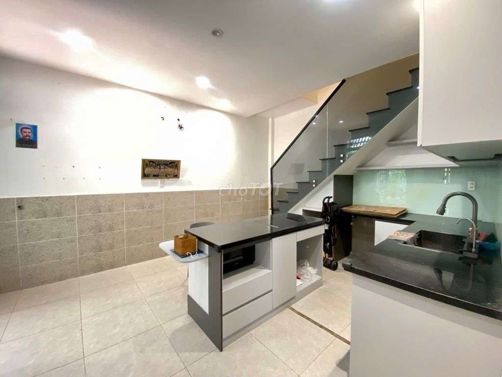 Bán NR CMT8 2 tầng 50m2 ngày CV Lê Thị Riêng nhỉnh 8 tỷ - Ảnh 2