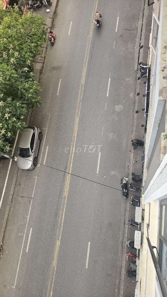 Trung Phụng Đống Đa Mặt Phố 50m2 36,5Ty 7 Tầng Thang máy mặt tiền 4,8m