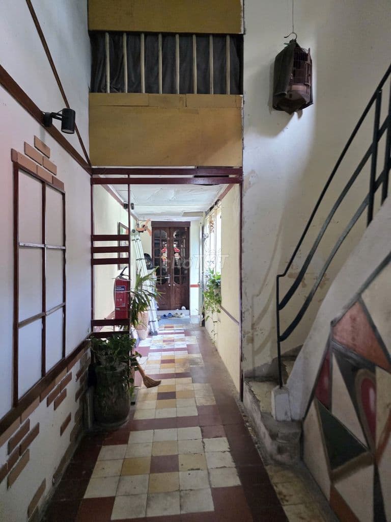 Bán nhà khu vực phố cổ - Ảnh 3