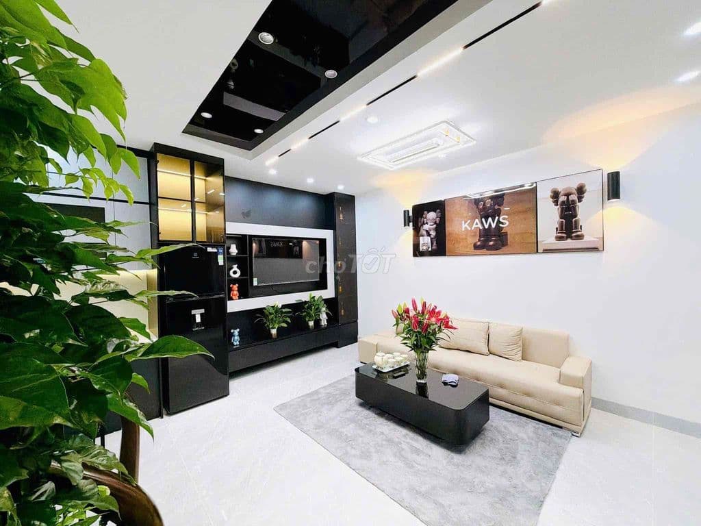 Gần Ô tô phố Minh Khai , ngõ nông, nhà đẹp, tăng full nội thất 38m*5T.