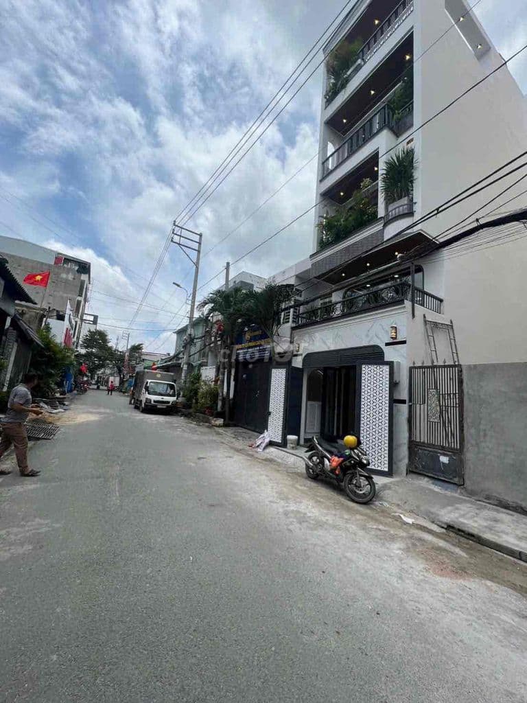 Nhà 1/ hẻm 8m Hà Huy Giáp 4x18 đúc 1T1L3L thang máy, hía 8.9 tỷ - Ảnh 2