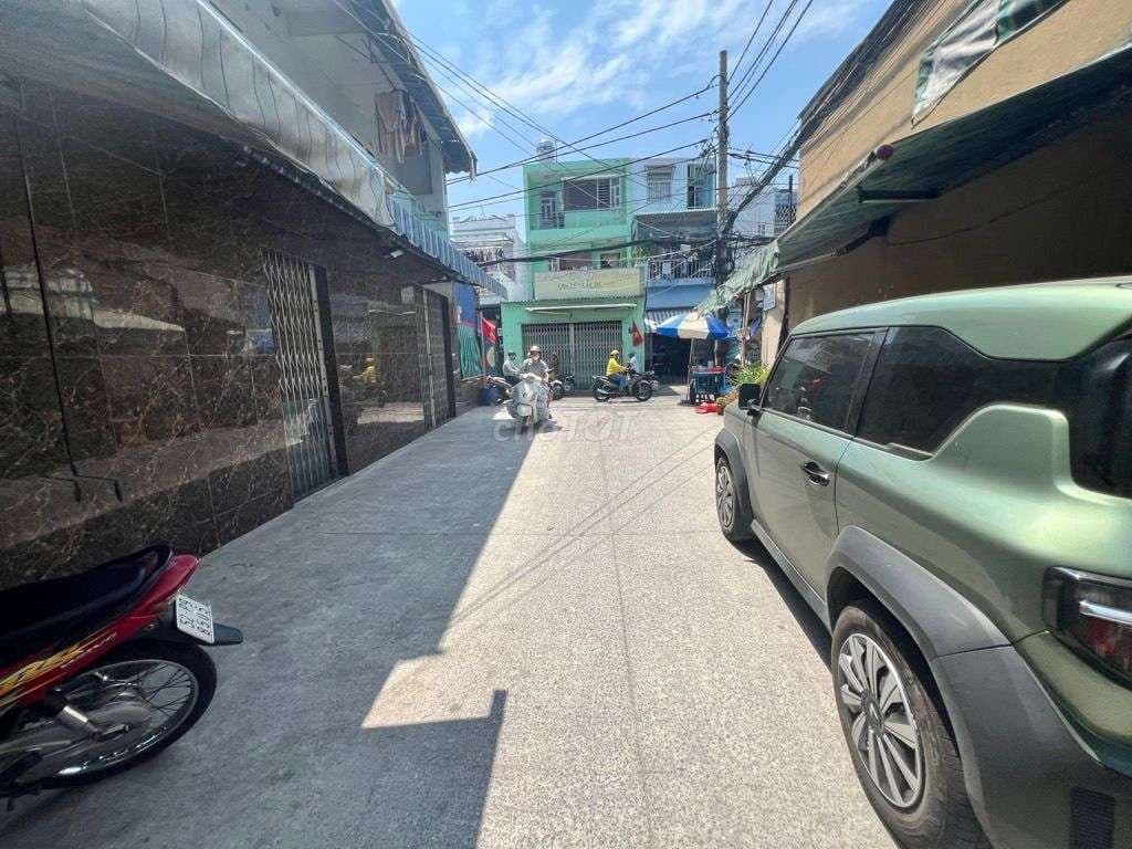 Hàng thơm gấp bán. 5x16, hxh 4m. có thông, đường Bình Long, nhỉnh 5 tỷ