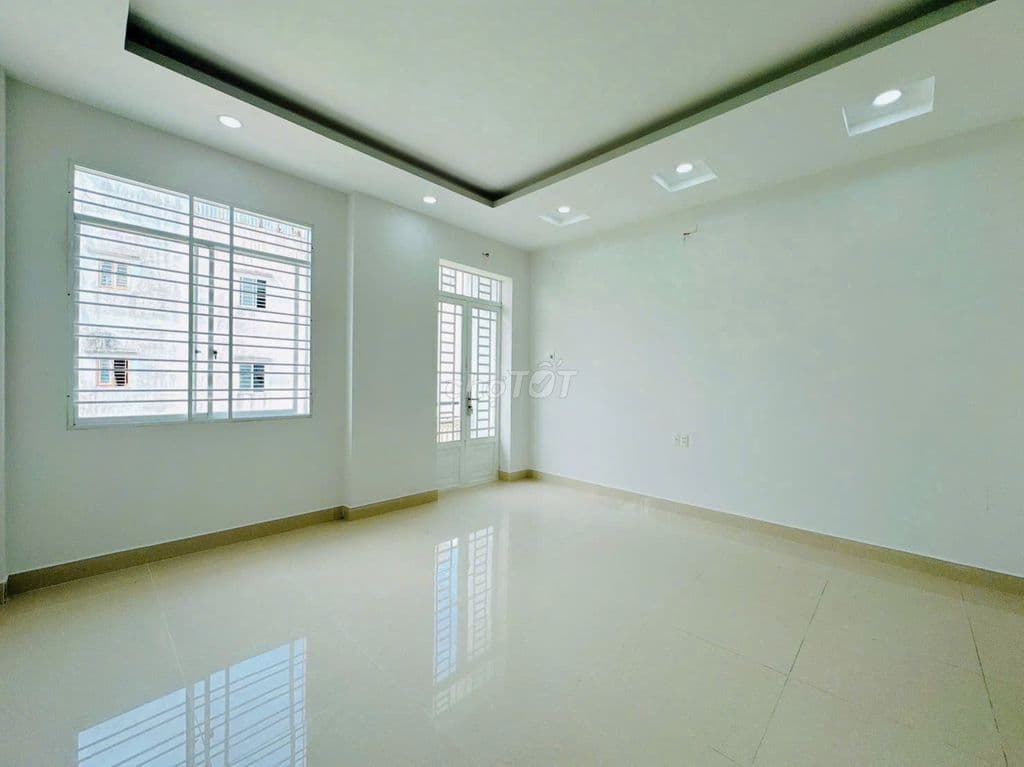 Siêu phẩm 4 tầng Q7 sát Phú Mỹ Hưng, SHR hoàn công đủ, giá 5.99 tỷ - Ảnh 2