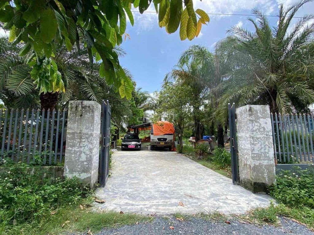 Đất sẵn sổ ngang23x60 mặt tiền đường xe tải thông