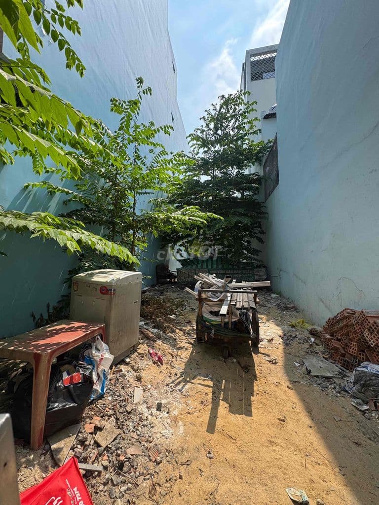 Bán lô đất ngay Phạm Văn Chiêu ,p14 DT4,5 x18,7 giá 7 ty4