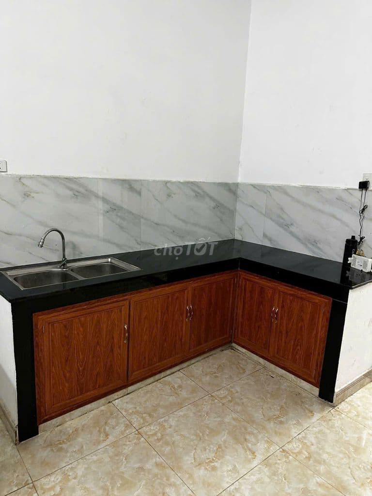 Nhà mặt tiền Nguyễn Xiển, cạnh Vinhomes, 3 tầng, ngang 8m, sẵn HĐ thuê - Ảnh 2