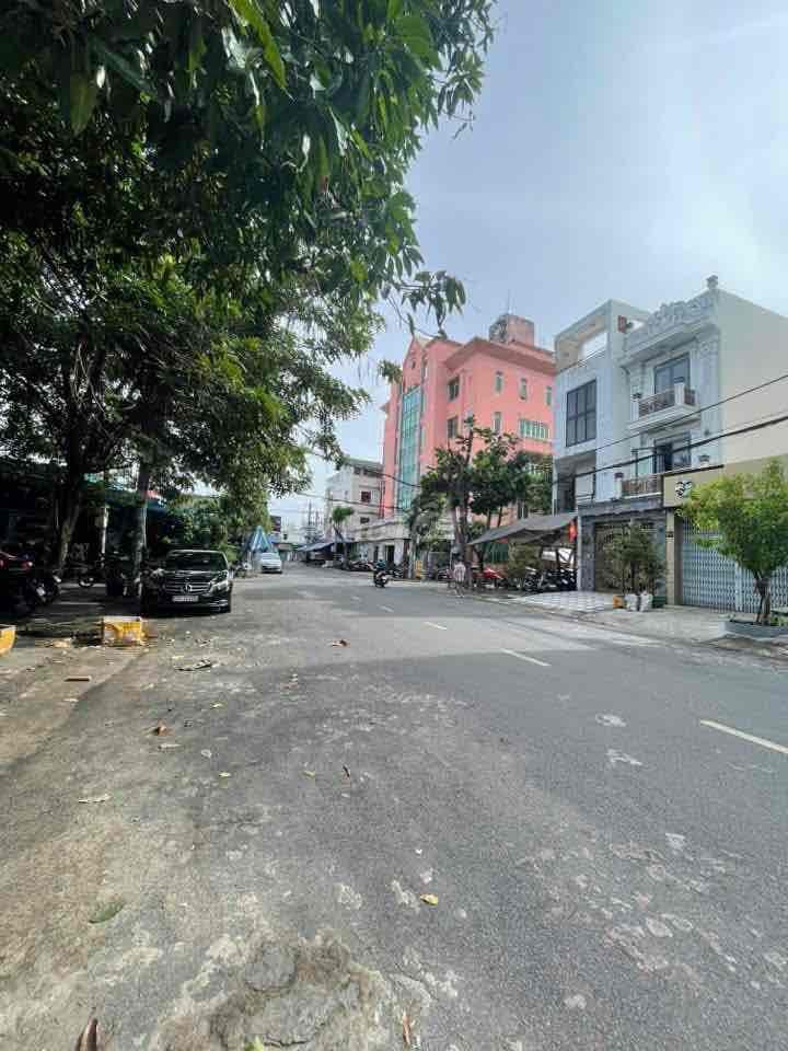 Biệt thự khu tên lửa DT: 10x18.8m gần công viên- Aeon BT . sát ĐS 7 .