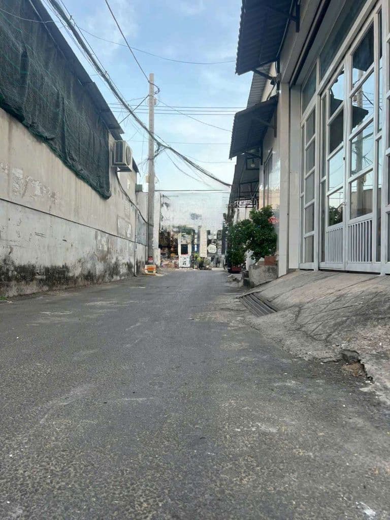 MT NHÁNH VITRI ĐẸP GIAO NHÀ MỚI 100% GẦN CHỢ TRƯỜNG HỌC. GIÁP GÒ VẤP - Ảnh 2