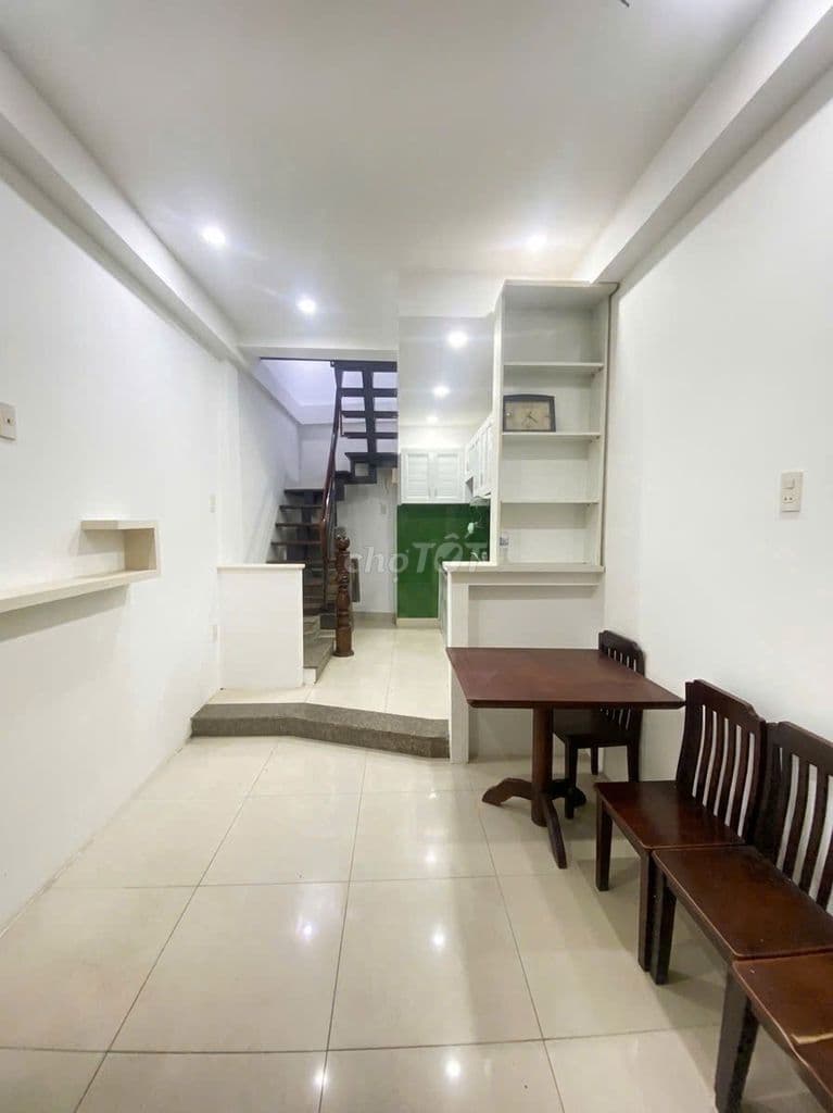 NHÀ ĐẸP 5 TẦNG DỌN VÀO Ở NGAY TRUNG TÂM Q10 - SÁT MT - NHỈNH 4 TỶ - Ảnh 2