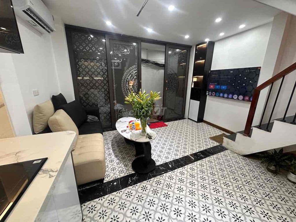 Bán nhà riêng 5 tầng, diện tích 24m2, 5,6 tỷ tại phố Bạch Mai, quận Ha - Ảnh 2