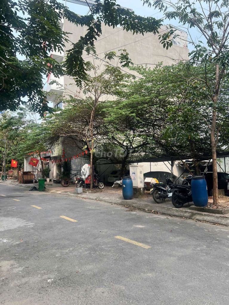 Cần bán gấp lô đất P .ĐHT .Q12 DT 7,5 x9,,5 thổ cư