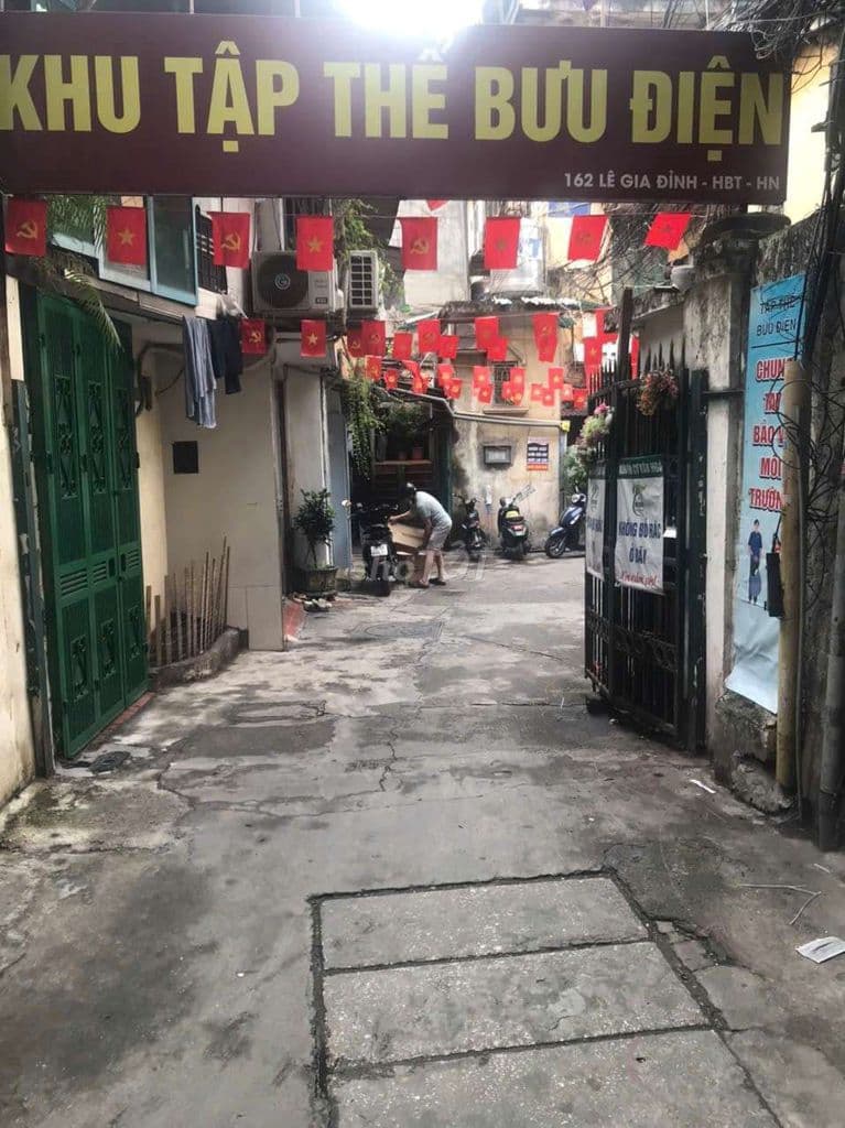 Chính chủ Bán căn hộ tầng 1 khu tập thể 2 Tầng 35m2