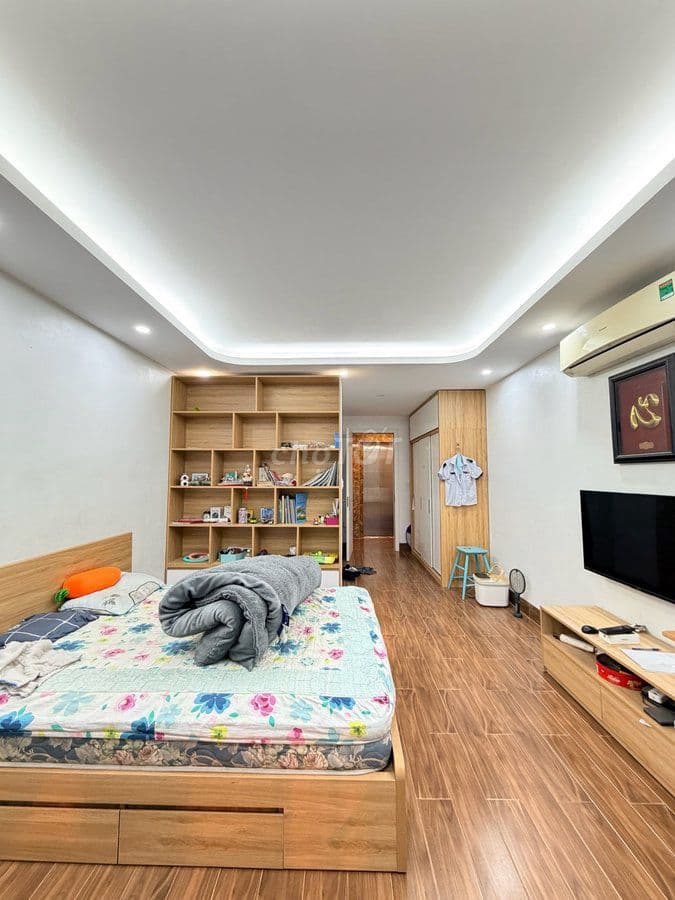 NHÀ 6 TẦNG THANG MÁY – Ô TÔ TRÁNH – NGÕ THÔNG – GẦN PHỐ