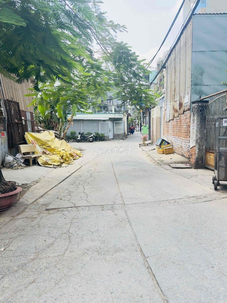 CC Bán dãy trọ DQH, ngay gần Cổng ĐHVLang, dt 63m2(7x9m), 1 lầu - Ảnh 2